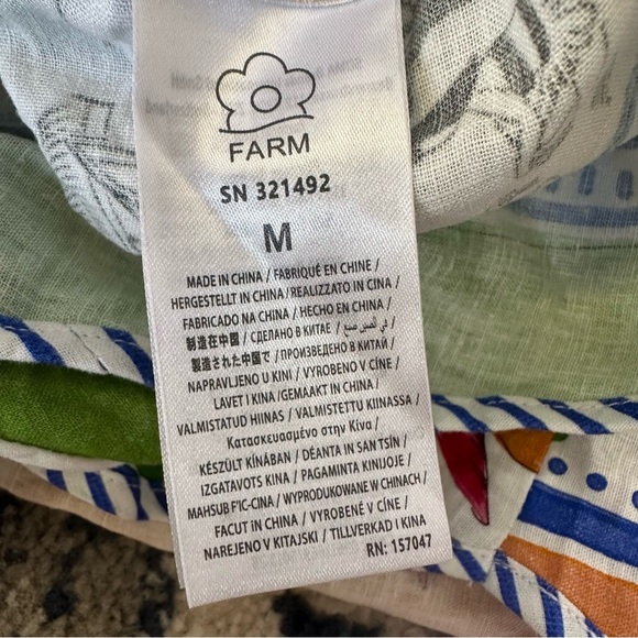 NWT FARM RIO TROPICAL SHORTS - Picture 9 of 10